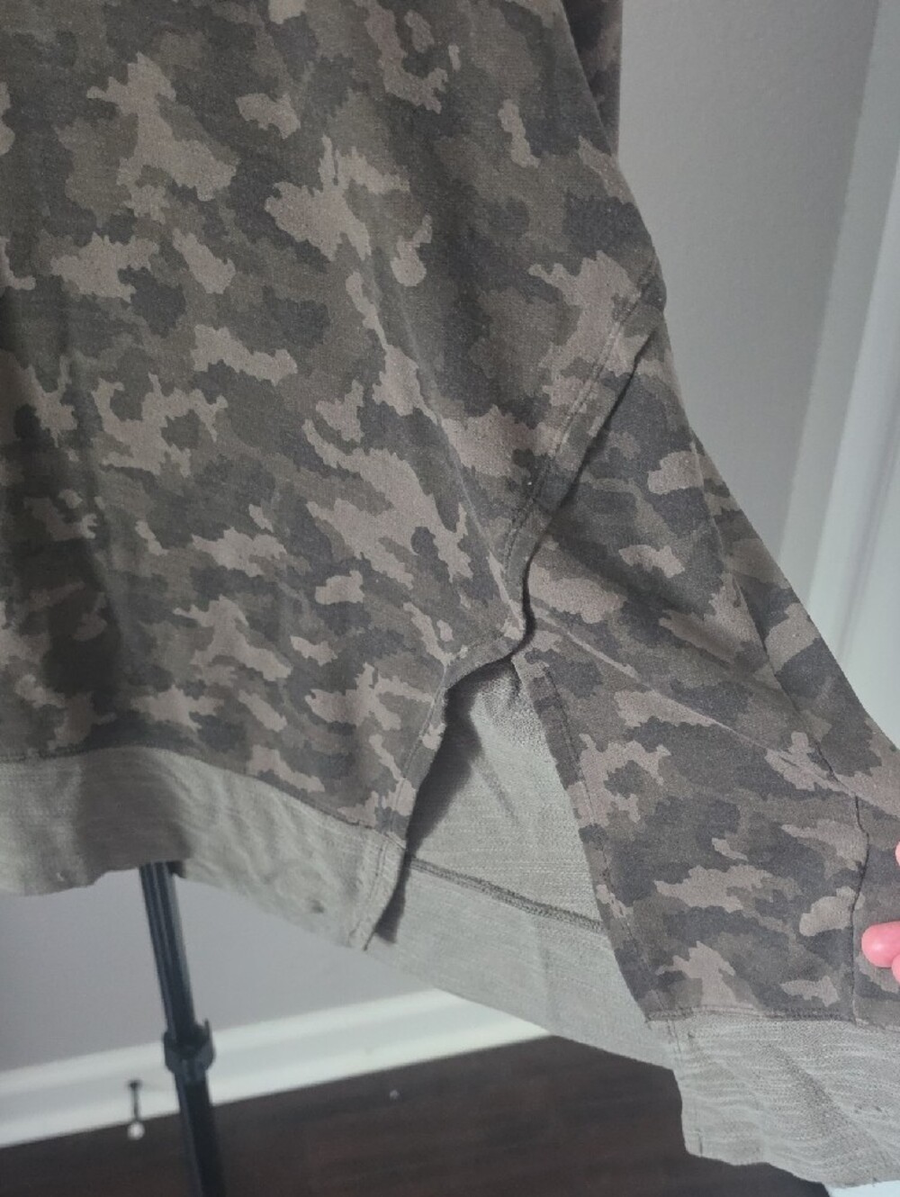 Mossimo Supply Co. Gray Knit Top with Pink Logo Tag - Picture 2 of 5